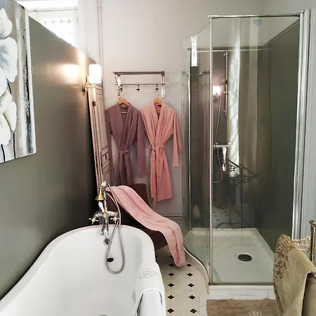 Château De Bellevue Couette-café 3*