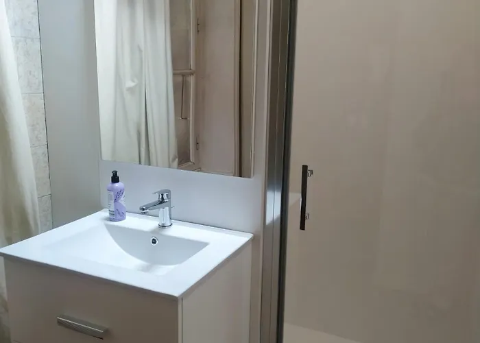 Chateau De Bellevue Proche Du Puy Dufou Sainte-Cécile